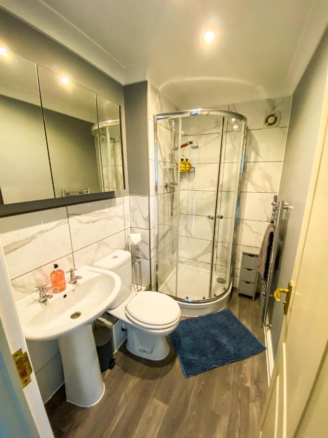 Kings Quarters Boutique Rooms Hartford  Eksteriør billede